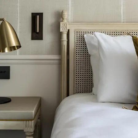 Hotel Charles V 4*