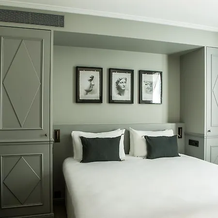 Charles V Hotel 4*