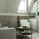 Hotel Charles V 4*