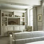 Charles V Hotel